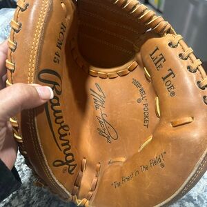Rawlings Tan Baseball Glove